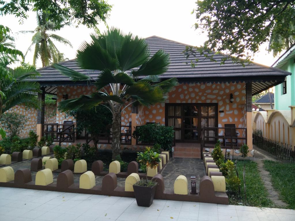 Arabian Nights Hotel ปาเยอ ภายนอก รูปภาพ
